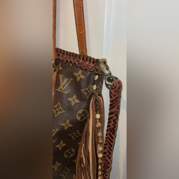 Petit French Tote - Picture 15 of 16